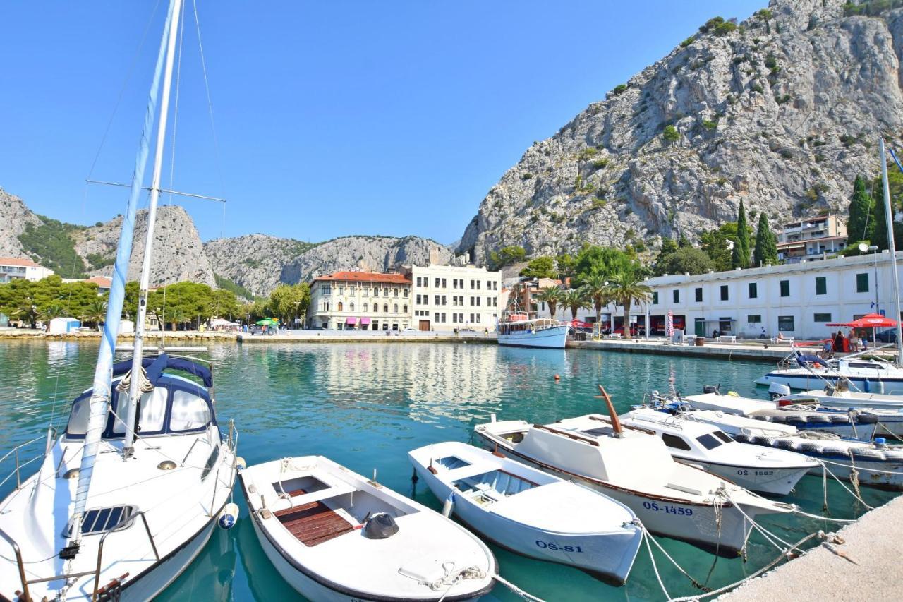 Apartments Mira Omiš Exterior foto